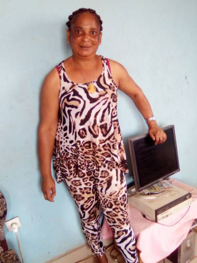 Suzanne 60 years Yaoundé Cameroon