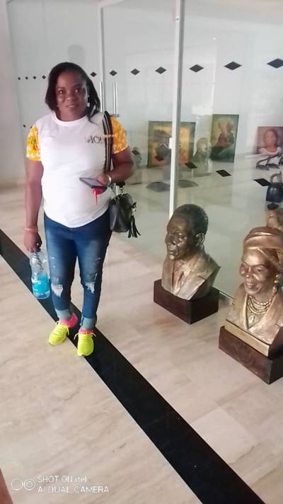 Marie madeleine 38 ans Yaounde Cameroun