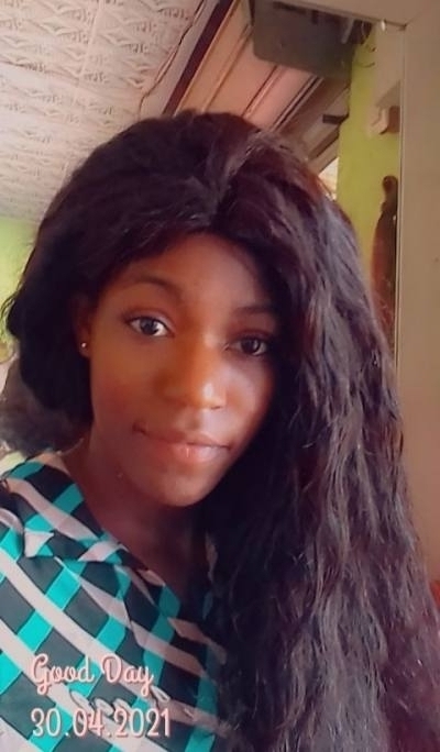 Solange 26 years Yaoundéiv Cameroon