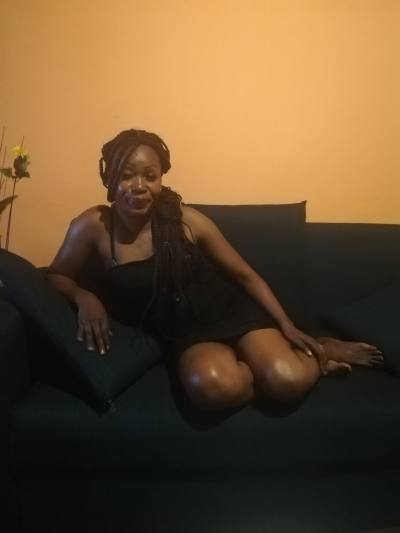 Fraise 36 ans Yaounde Cameroun