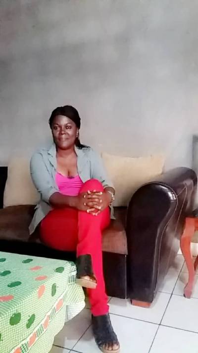 Marie 49 ans Yaounde Cameroun