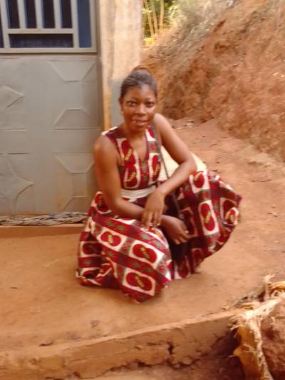 Ghislaine 28 ans Centre  Cameroun
