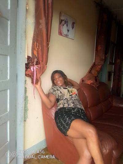 Fallone 31 ans Yaoundé Cameroun