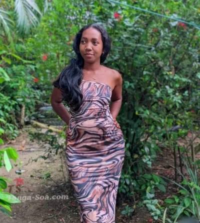Alida 26 Jahre Toamasina 1 Madagaskar