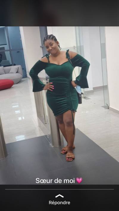 Larissa Site de rencontre femme black Cameroun rencontres célibataires 36 ans