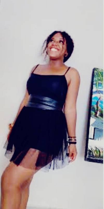 Ladouce 32 ans Yaoundé  Cameroun
