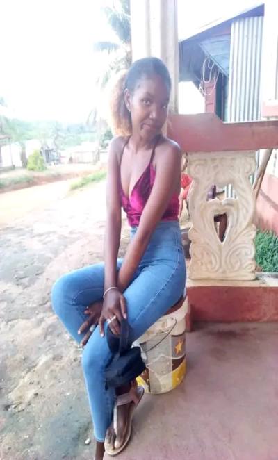 Venisca 24 ans Sambava Madagascar
