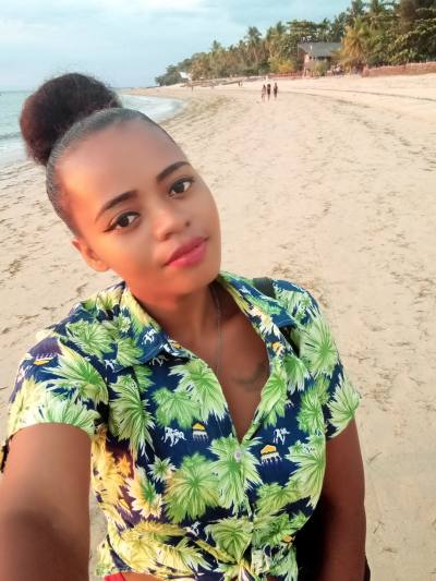 Flavia 27 ans Antananarivo Madagascar