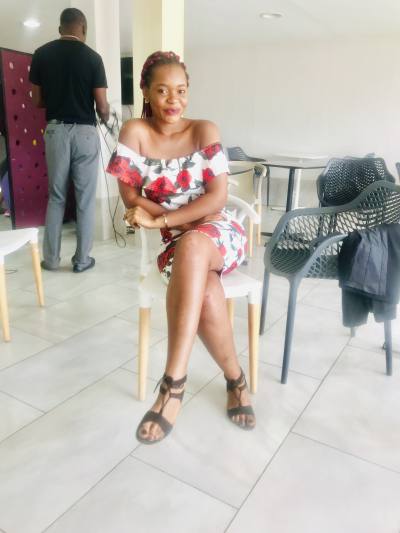 Nancy 27 ans Abidjan  Côte d'Ivoire