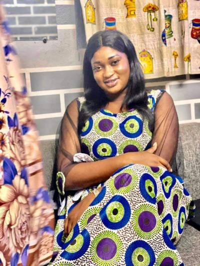 Ghislaine 24 ans Abidjan Côte d'Ivoire