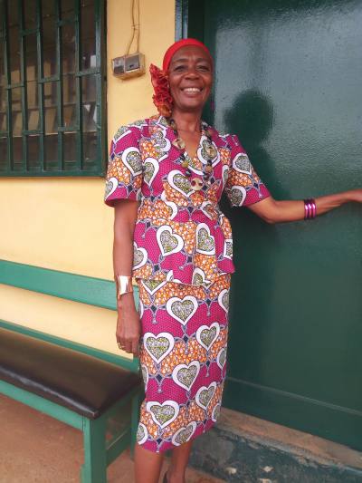 Julie 59 ans Yaoundé Cameroun
