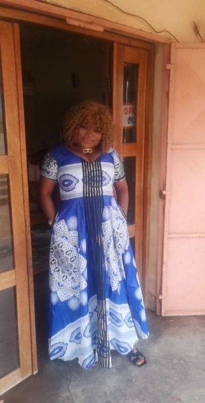 Antoinette 39 ans Yaounde Cameroun
