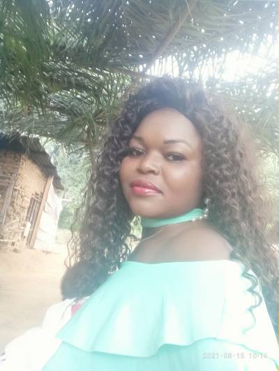 Nadege 31 ans Yaoundé Cameroun