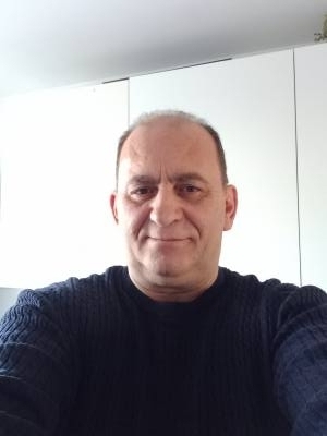 ROBERTO 57 ans Hainaut Belgique