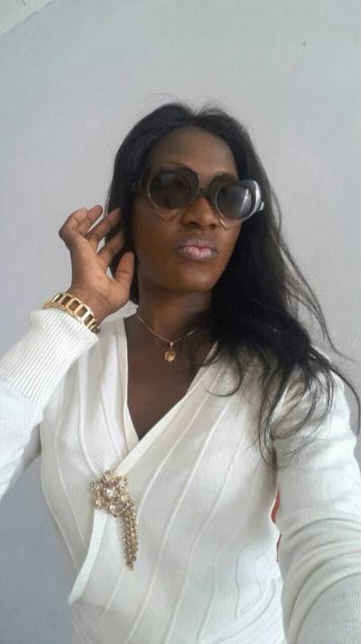 Louise 41 ans Estuaire Gabon