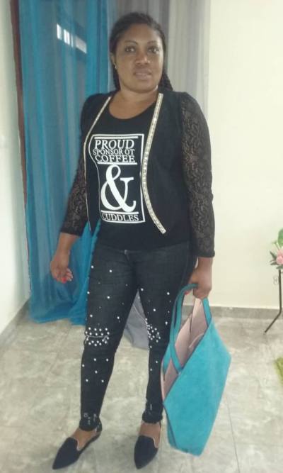 Belinda 43 ans Yaonde Cameroun