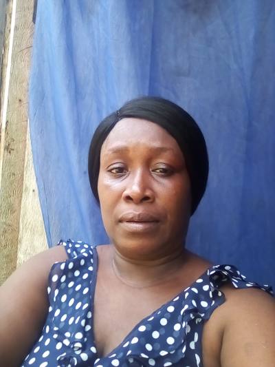 Alice 39 years Port-gentil Gabon