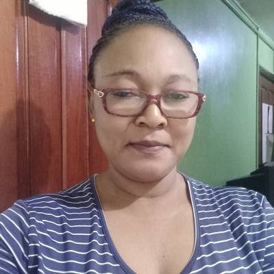 Marie 45 ans Yaoundé Cameroun