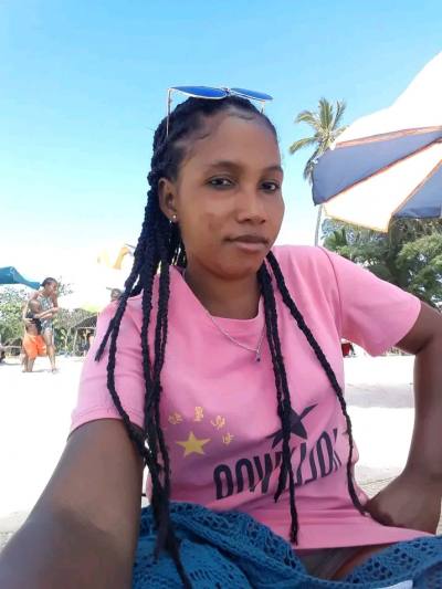 Véronique 28 ans Ambanja Madagascar