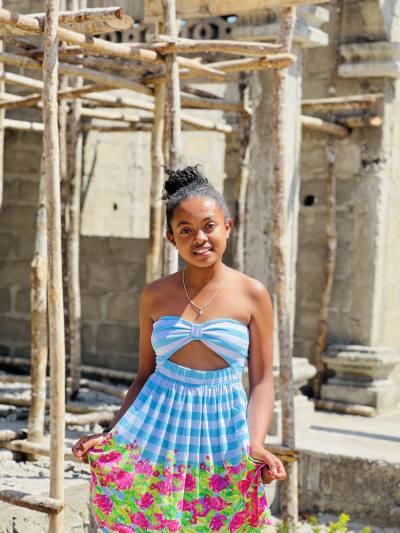 Linda 19 Jahre Vohemar Madagaskar