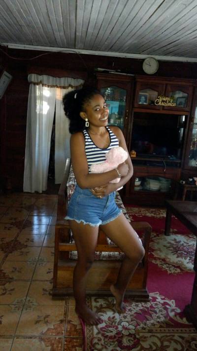 Elia 25 ans Toamasina Madagascar