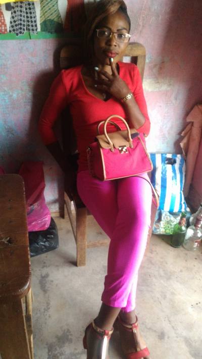 Aline 39 ans Yaounde Cameroun