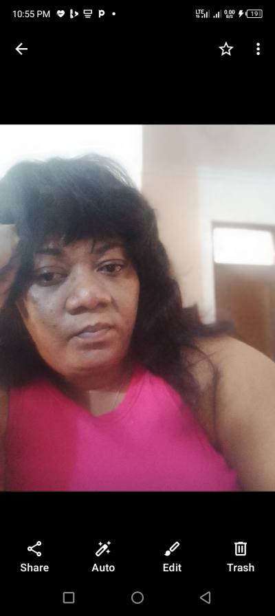 Jackline 44 ans Accra Ghana