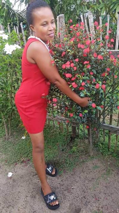 Florette 48 ans Sambava Madagascar