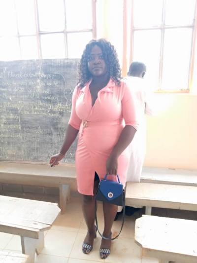 Amelie 26 years Yaoundé Cameroon