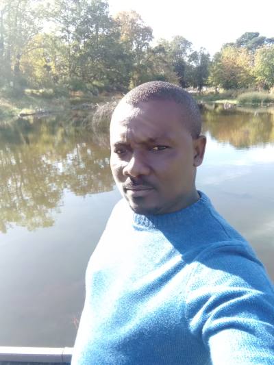 Jean claude 33 ans Nantes  France