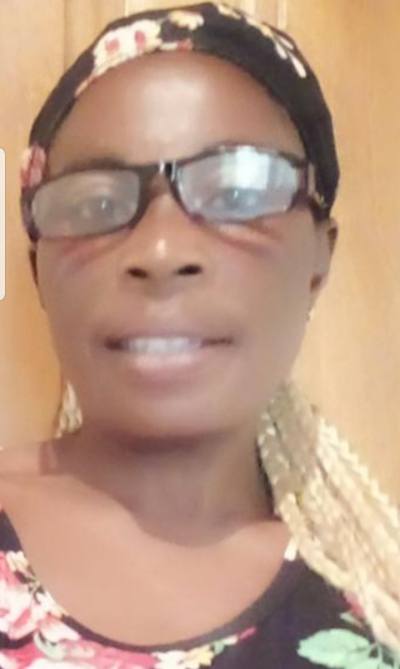 Victoire 49 ans Yaounde Cameroun