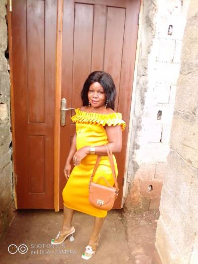 Sylvie 35 Jahre Yaoundé Kamerun