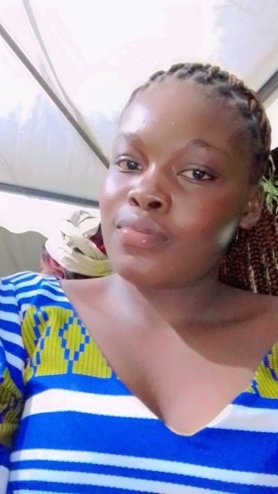 Murielle 21 ans Lekie Cameroun