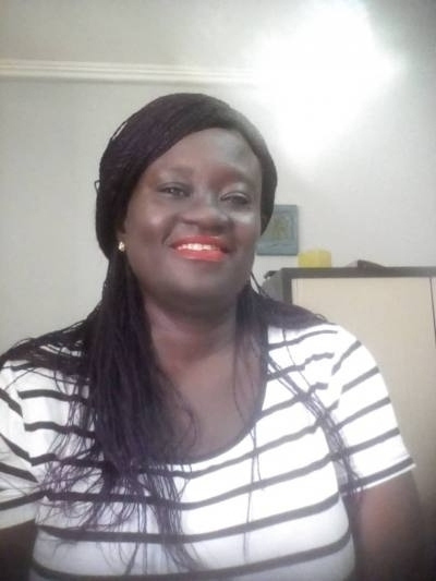 Lydie 54 Jahre Libreville  Gabun