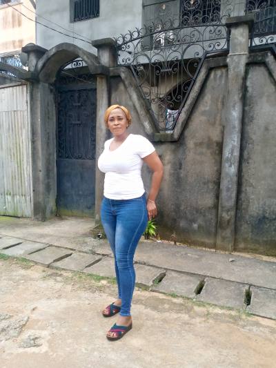 Pelagie 35 ans Douala Cameroun