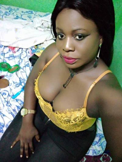 Laure Site de rencontre femme black Cameroun rencontres célibataires 32 ans