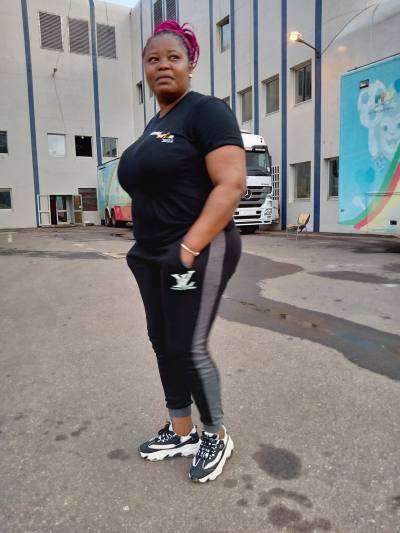 Pauline 36 ans Bokito Par Bafia Région Du Centre  Cameroun