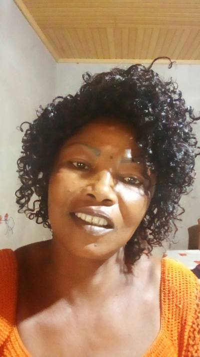 Cecile 45 years Yaoundé Cameroon