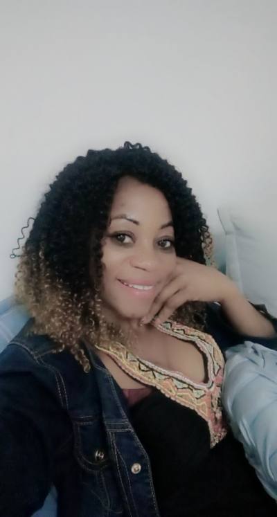 Marie Chantal 38 ans Yaoundé4 Cameroun