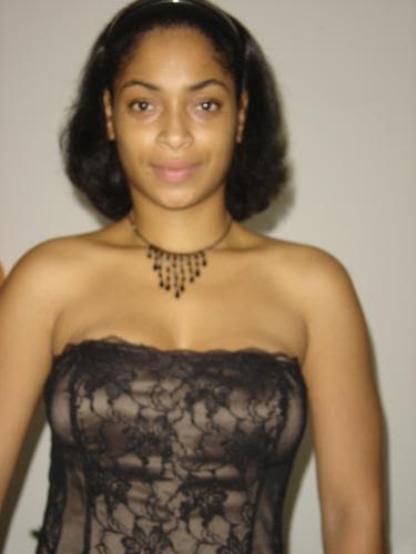 Andrea 34 ans Laon France