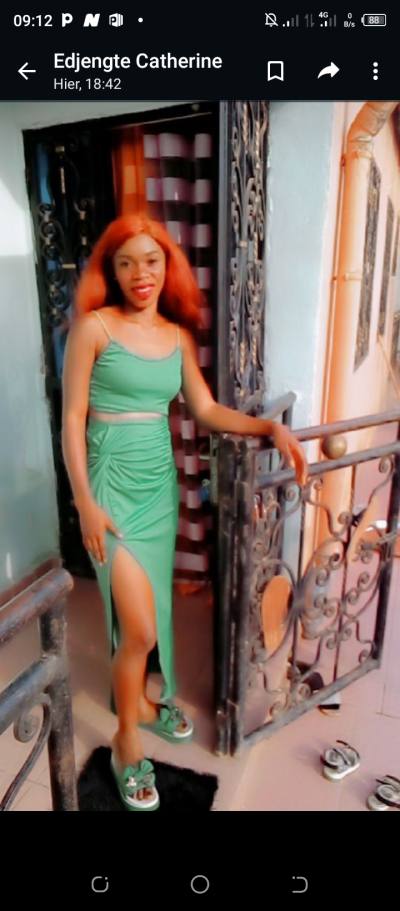 Corine  24 ans Centre Cameroun