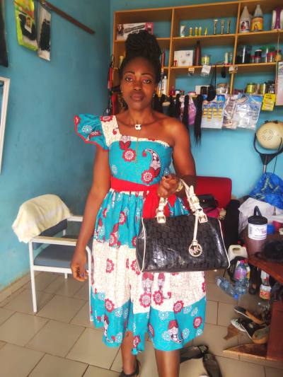 Beatrice 39 ans Mfou Cameroun