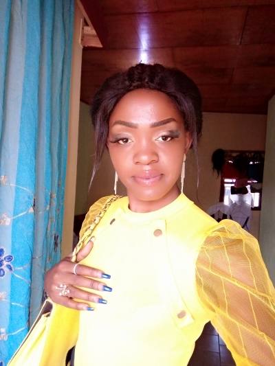 Lajolie 28 ans Yaoundé 4 Cameroun