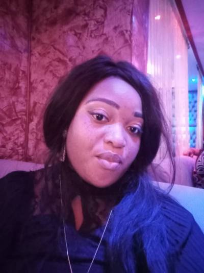 Alexandra 28 ans Yaoundé Cameroun