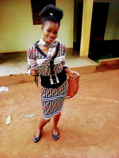 Marie 29 ans Brazzaville Congo