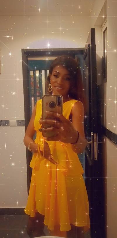 Naty 33 Jahre Douala Kamerun