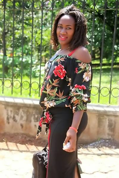 Laure 33 ans Bafia Cameroun