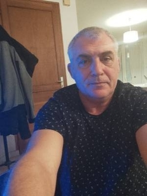 Franck 57 ans Clermont Ferrand France