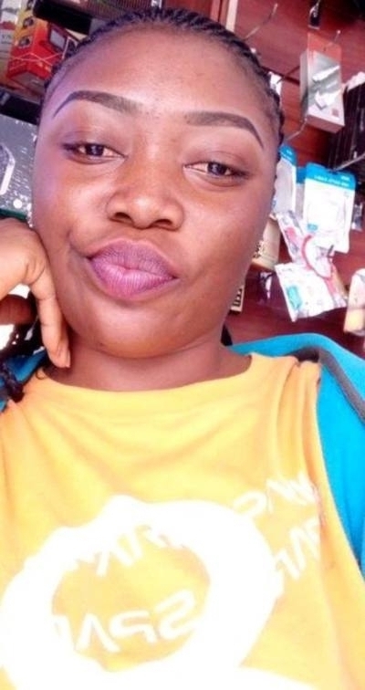 Pauline 28 ans Yaoundé Cameroun