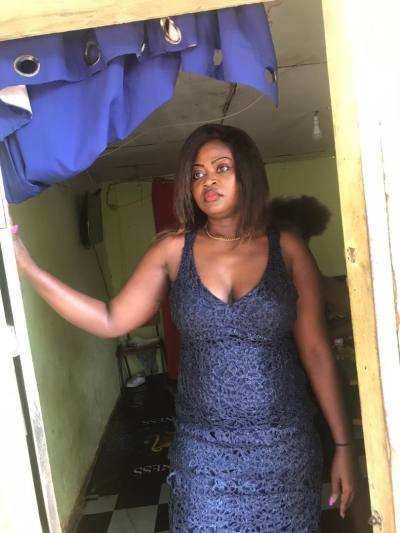 Lucie 41 Jahre Yaoundé Kamerun